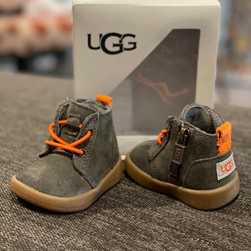 UGG Kristjan Chukka Bootie Sneaker 0/1 XS- 0-6 months